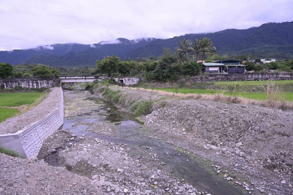 徐榛蔚視察玉里鎮觀音排水、杜風排水工程 預計今年4月底完工插图2 徐榛蔚視察玉里鎮觀音排水、杜風排水工程 預計今年4月底完工插图2