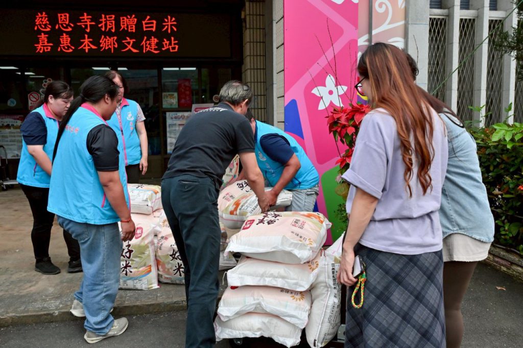 整合慈恩寺捐文建站3300斤白米    游淑貞力促公私協守護部落長者插图2