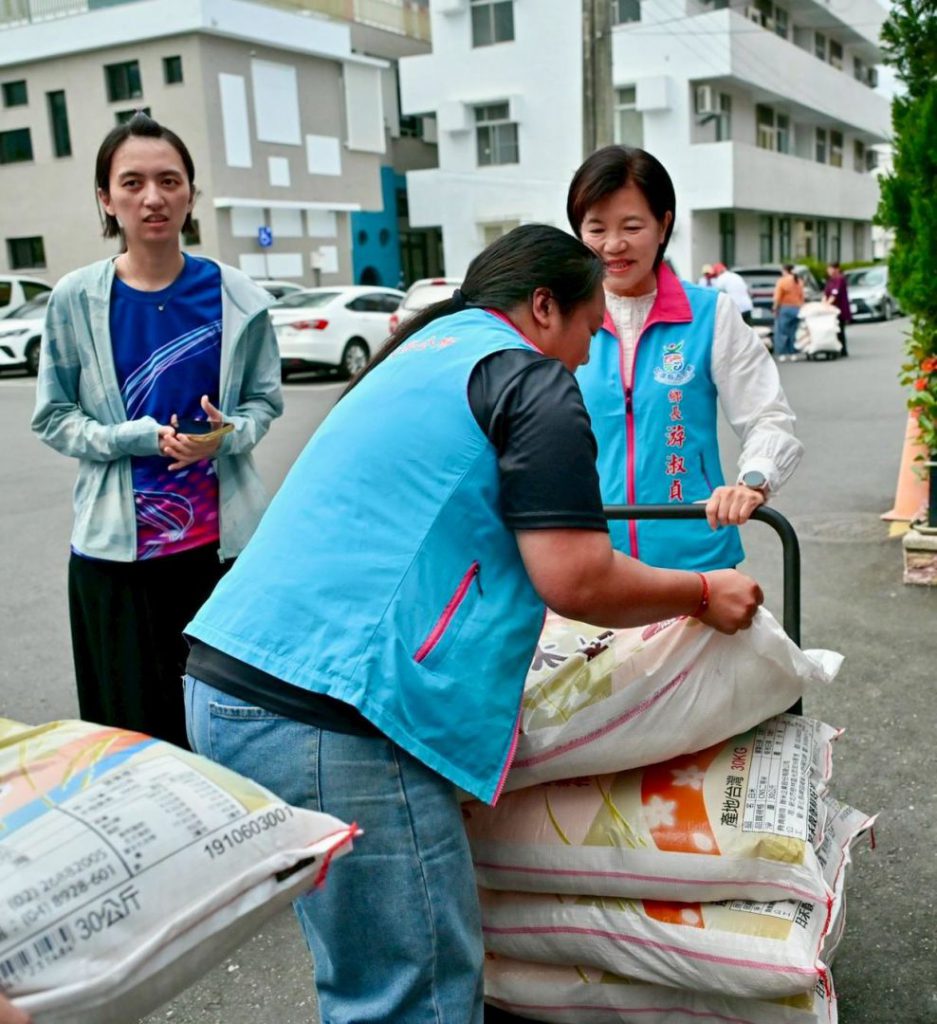 整合慈恩寺捐文建站3300斤白米    游淑貞力促公私協守護部落長者插图1