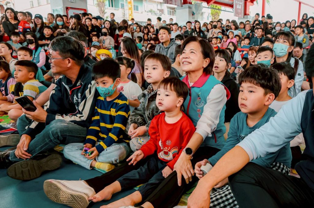 超人力霸王〜傑洛vs貝利亞現身吉安    游淑貞伴兩千鄉親共度驚喜兒童節插图2