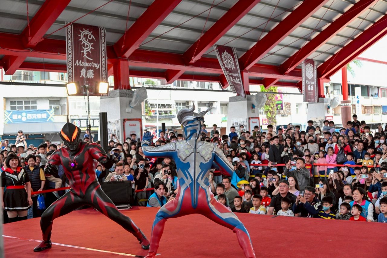 超人力霸王〜傑洛vs貝利亞現身吉安    游淑貞伴兩千鄉親共度驚喜兒童節缩略图