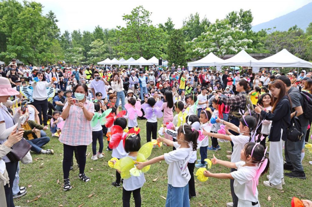吉安桐花祭游淑貞伴三千遊客    漫遊客庄賞桐趣插图3