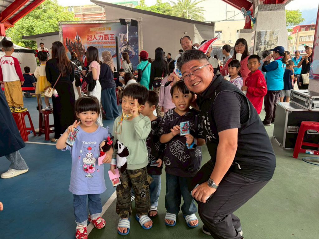 鄉代表高德安媒介    公所支持    超人力霸王〜傑洛vs貝利亞    驚喜現身吉安鄉插图