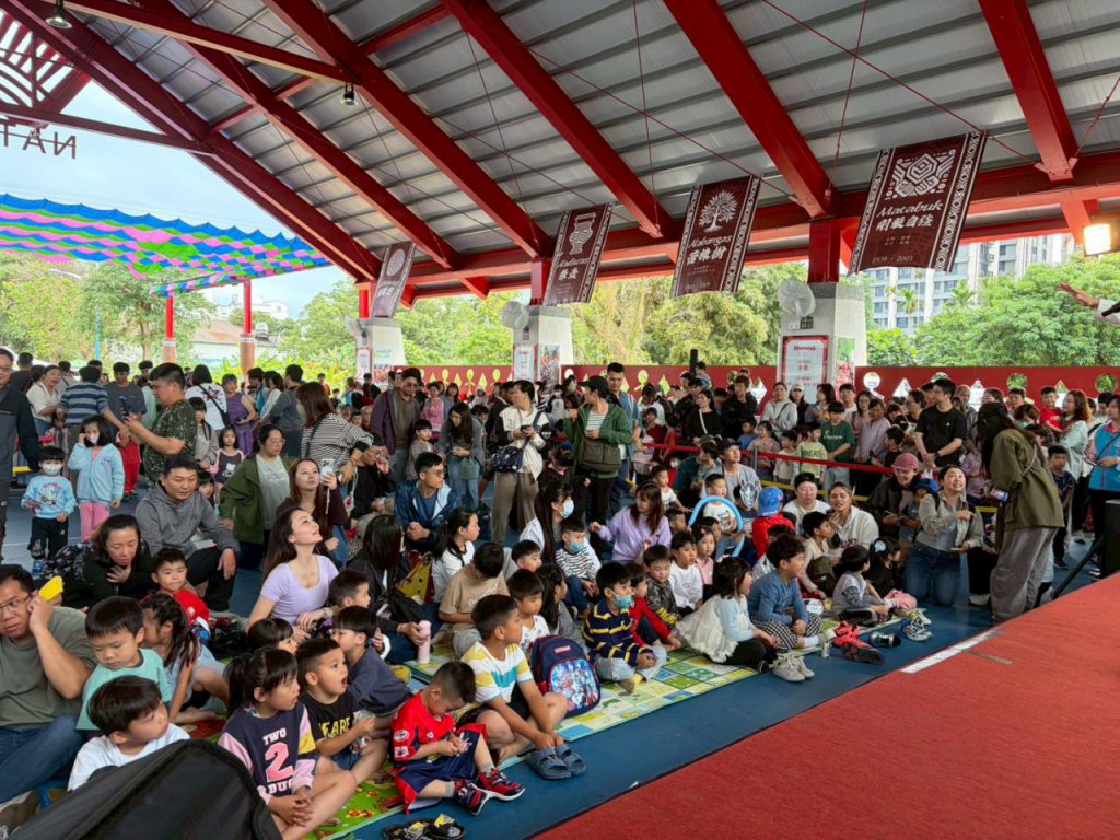 鄉代表高德安媒介    公所支持    超人力霸王〜傑洛vs貝利亞    驚喜現身吉安鄉插图1