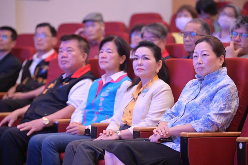 強化韌性城市競爭力     徐榛蔚聆聽李鴻源演講：善用在地資源，開創花蓮綠色產業優勢插图1
