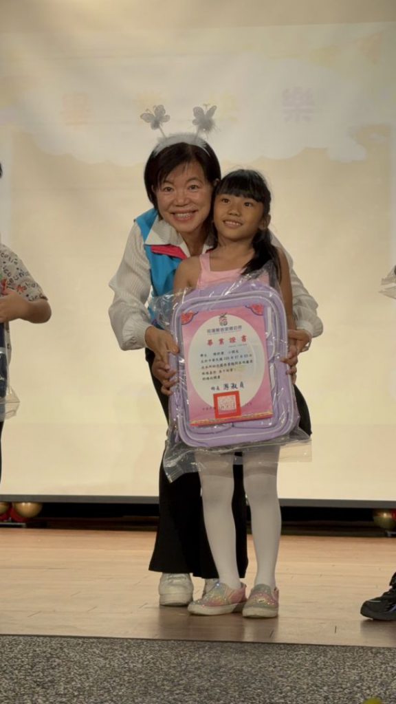 吉安鄉立幼兒園第31屆畢業典禮    鄉長阿姨游淑貞祝福孩子們勇敢前行插图2