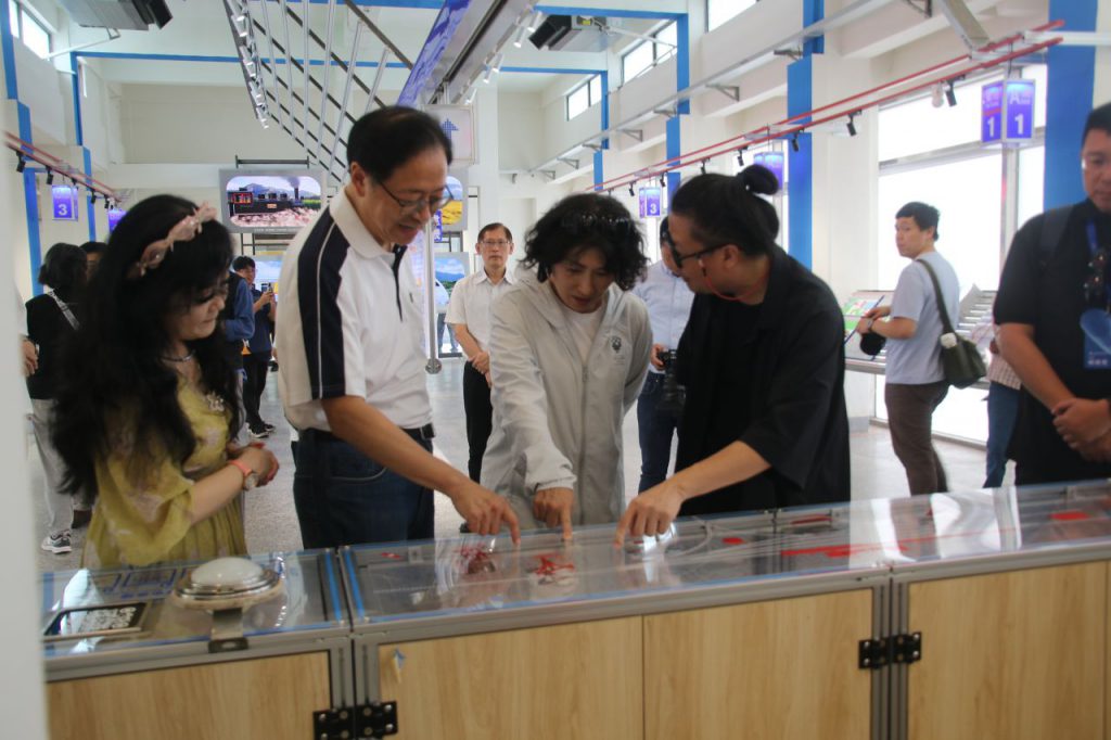 張善政率桃園市府團隊參訪台東博覽會 饒慶鈴分享城市策展與地方治理經驗插图4 張善政率桃園市府團隊參訪台東博覽會 饒慶鈴分享城市策展與地方治理經驗插图4