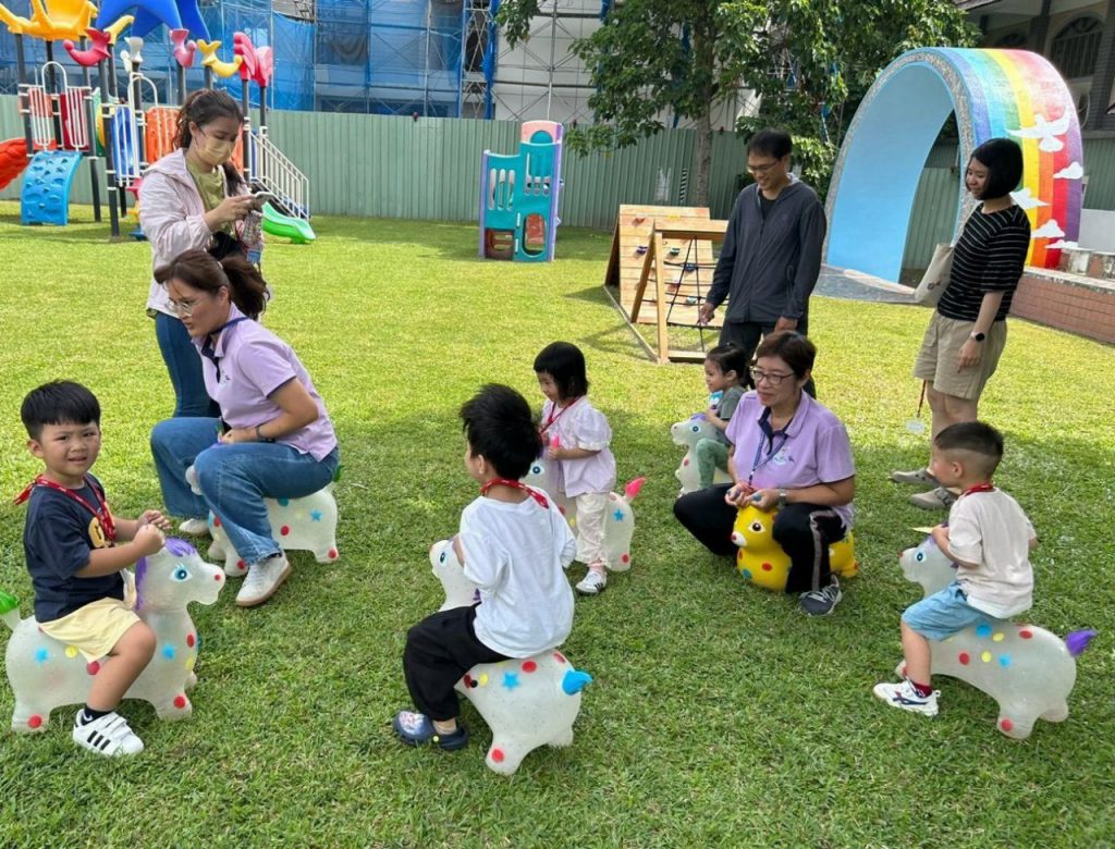 吉安鄉幼新生體驗 幼童齊喊「父親節快樂」插图