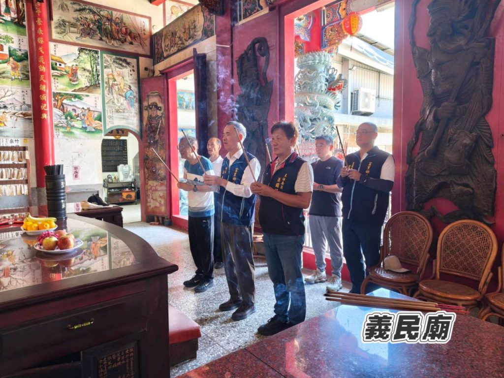富里鄉長江東成走訪四處信仰中心虔誠祈福　祈願六十石山馬拉松挑戰圓滿順利插图2