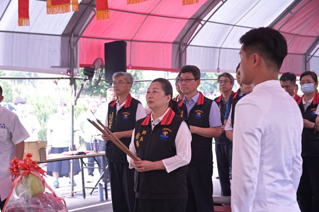 凝聚團隊攜手守護地方 花蓮縣府中元環保祈福 祈求百業興旺插图