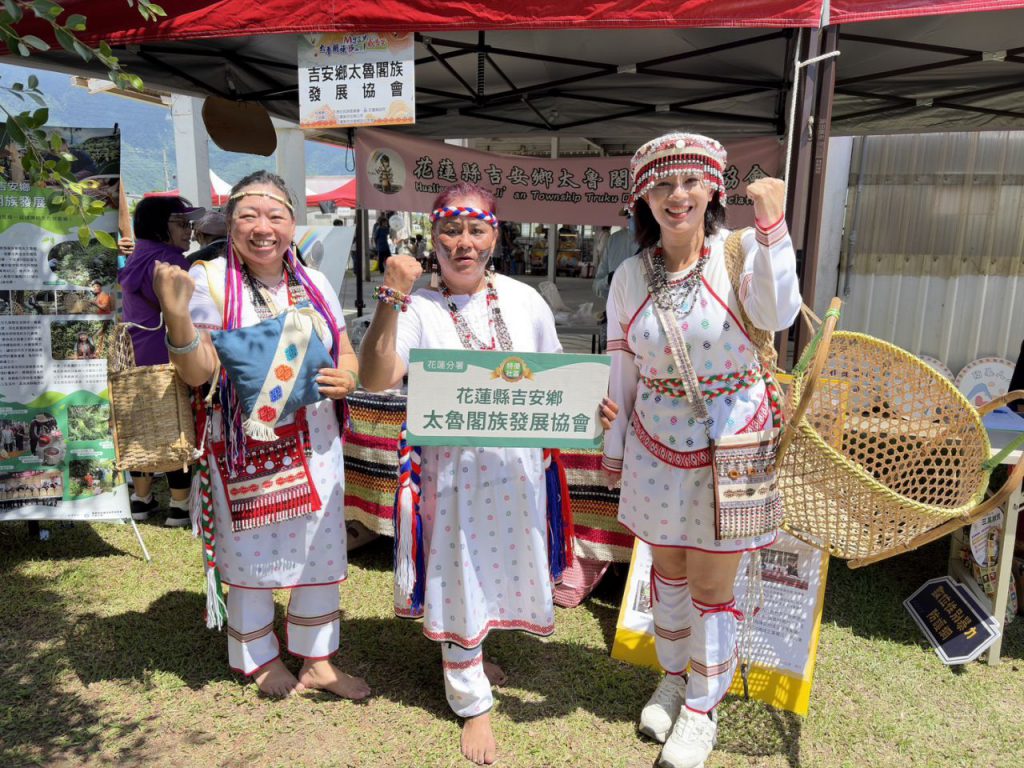 穿上族服與族人共舞　邱惠敏走進太魯閣族感恩祭插图1