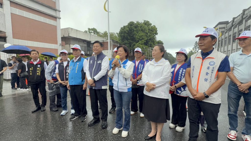 游淑貞完成花蓮縣長參選登記　徐榛蔚、傅崐萁陪同向鄉親承諾持續建設花蓮插图1