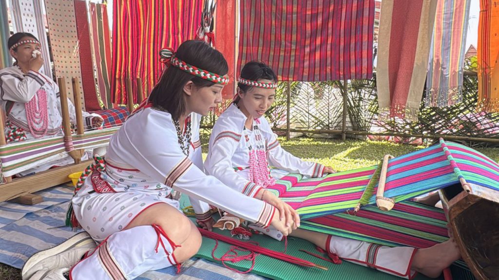 穿上族服與族人共舞　邱惠敏走進太魯閣族感恩祭插图2