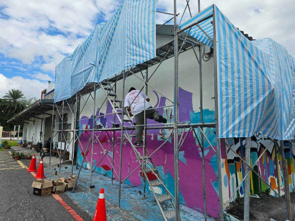 魏嘉彥邀民眾走進進豐園區　繽紛塗鴉重現萬壽溪記憶插图1