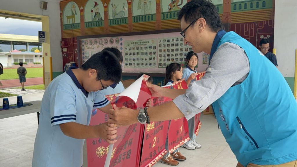 吉安學童疊杯跨縣參賽奪得佳績插图1
