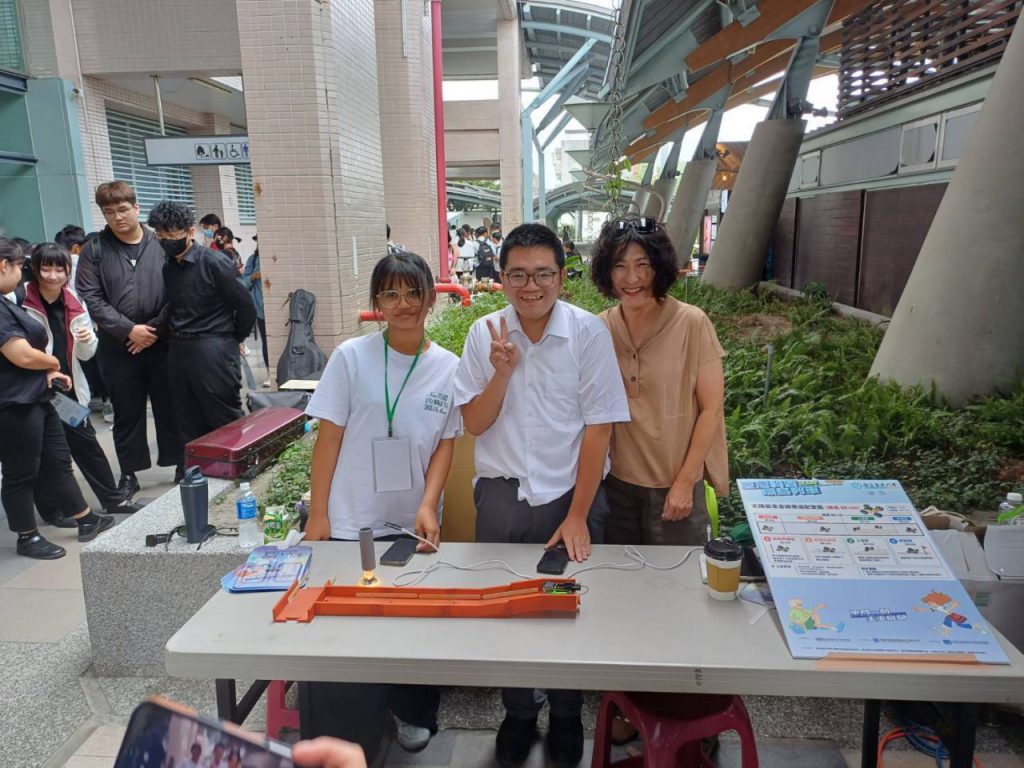 環島科普列車抵臺東 18校320位師生玩出科學力插图1 環島科普列車抵臺東 18校320位師生玩出科學力插图1