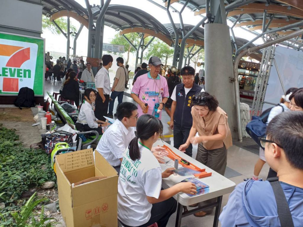 環島科普列車抵臺東 18校320位師生玩出科學力插图2 環島科普列車抵臺東 18校320位師生玩出科學力插图2