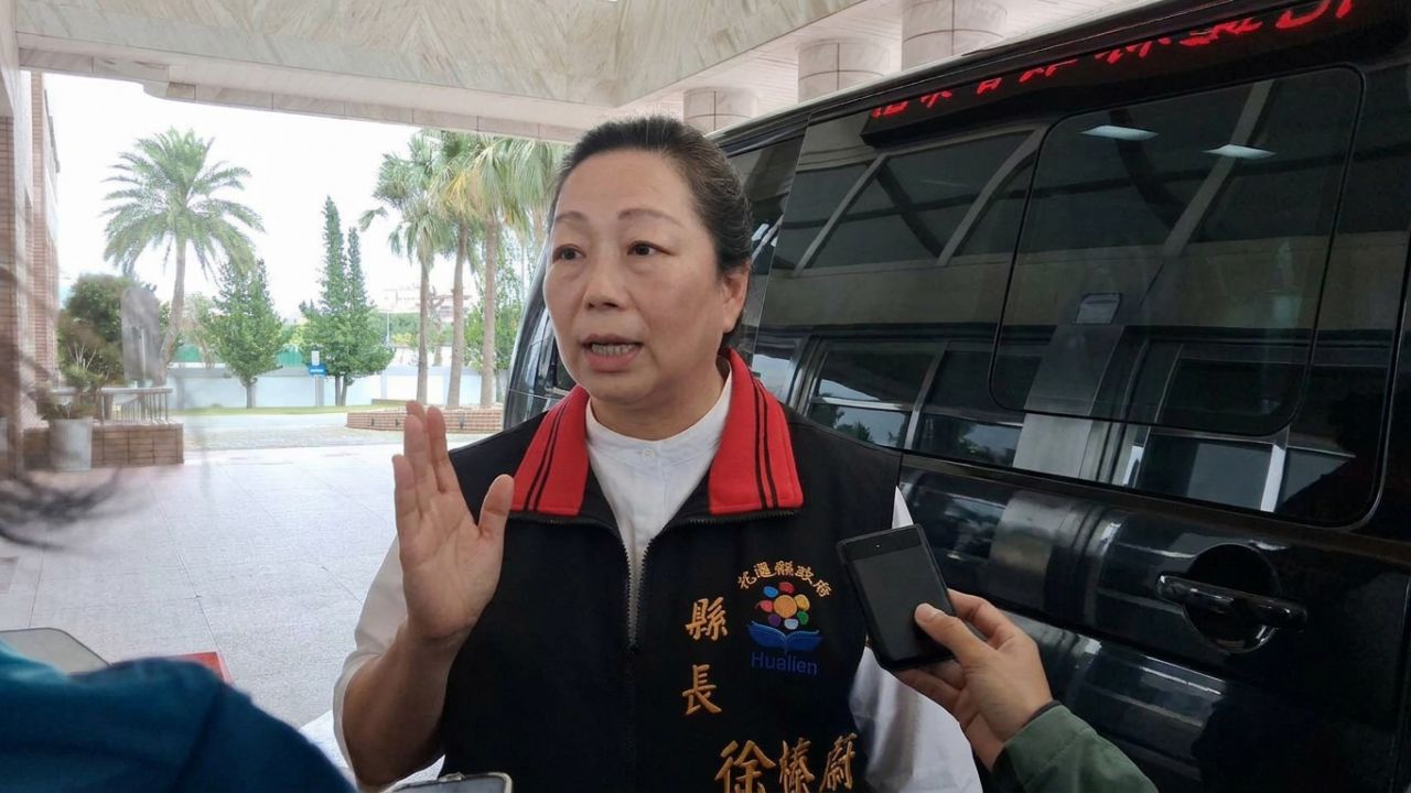 縣長徐榛蔚回應議員質詢：負責任的縣政府　不是一次花光的縣政府　而是將預算編列留給下任縣長的縣政府缩略图