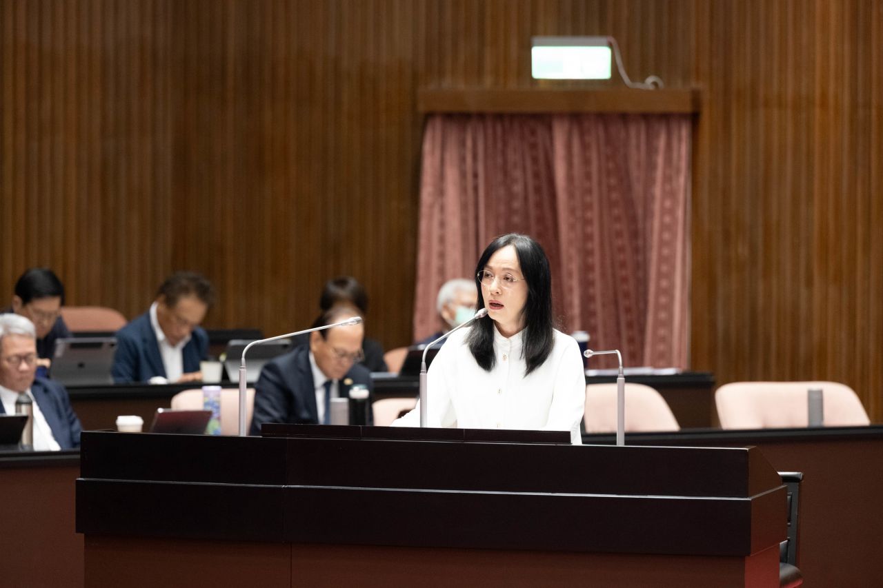 立委陳瑩再出手成功爭取「台鐵國高中優惠票」缩略图