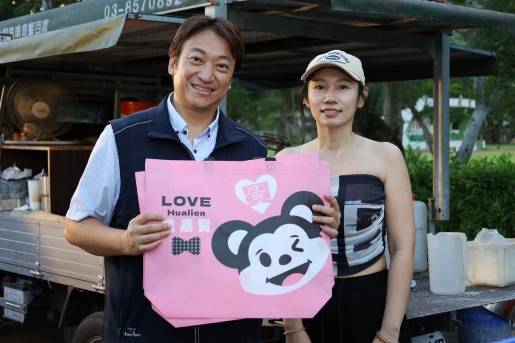 魏嘉賢走訪壽豐夜市與街區獲熱情歡迎　盼串聯觀光、交通與在地商圈帶動地方經濟插图