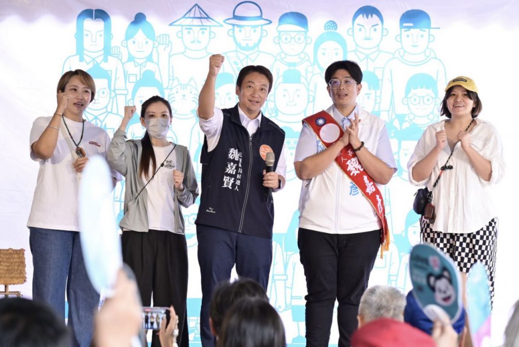 兄弟攜手拚選戰　魏嘉賢挺魏嘉彥：施政成果經得起市民檢驗插图1