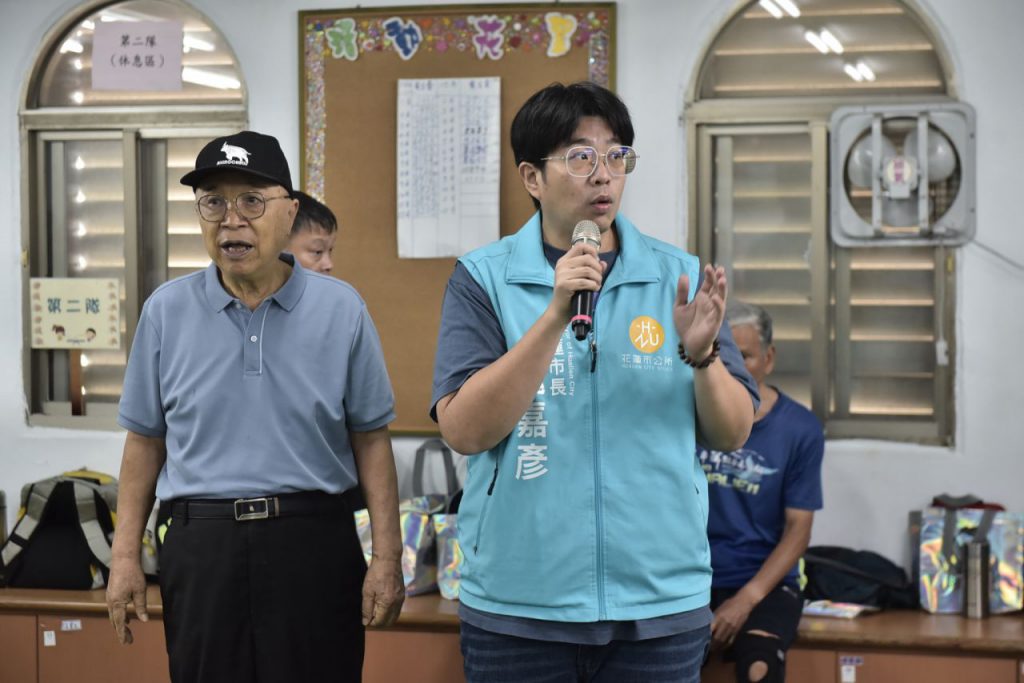 花蓮市老人會市長盃桌球賽熱鬧開打 魏嘉彥開球力挺銀髮運動插图1 花蓮市老人會市長盃桌球賽熱鬧開打 魏嘉彥開球力挺銀髮運動插图1