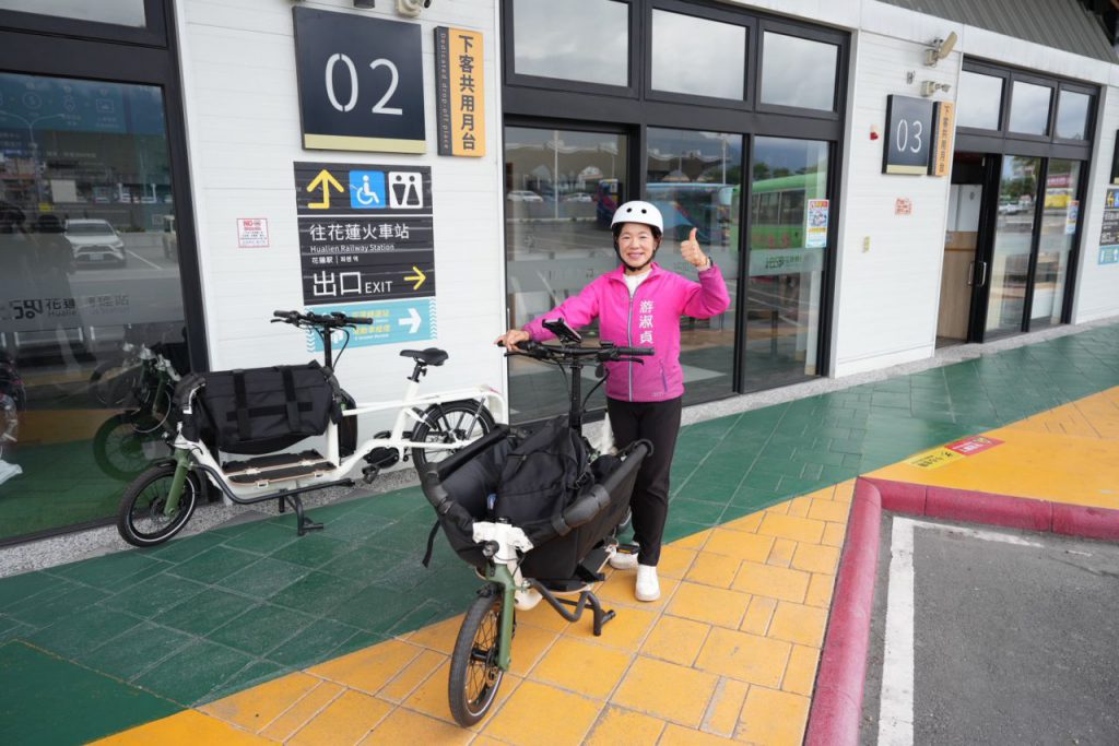 基層搏感情　長輩疼惜如鄰家女兒插图3