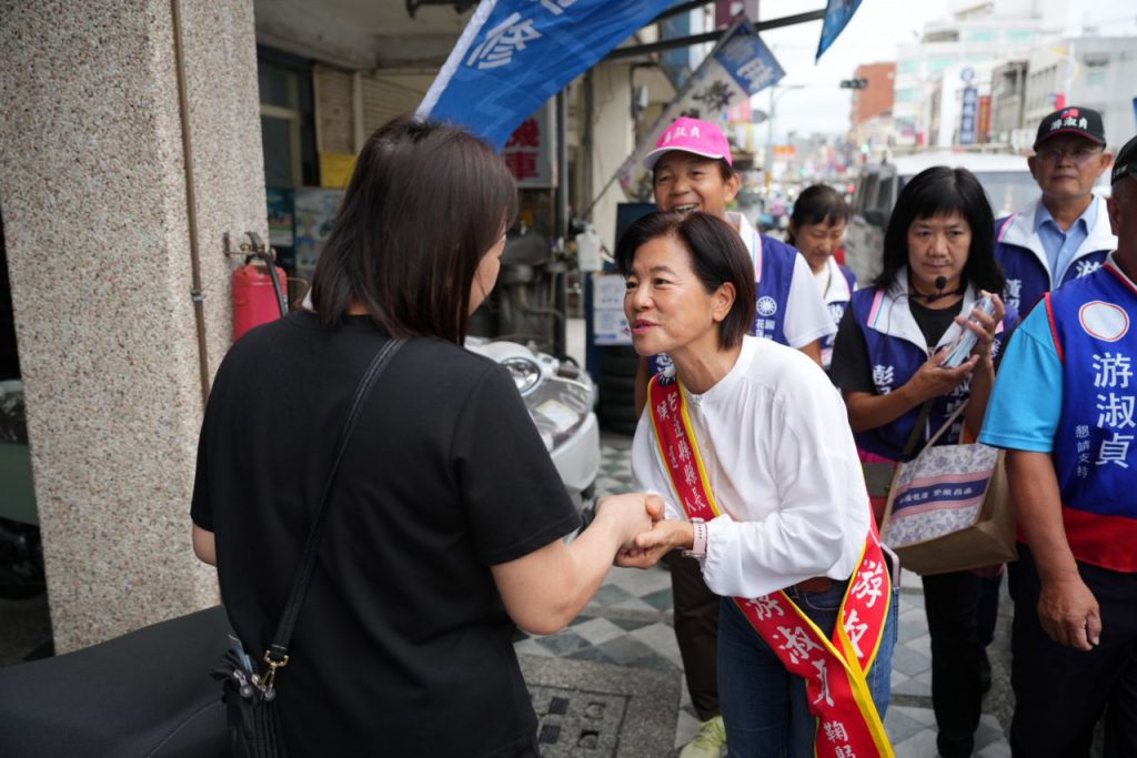 游淑貞花蓮市掃街感受鄉親熱情    從仁里橋走進市區生活圈插图