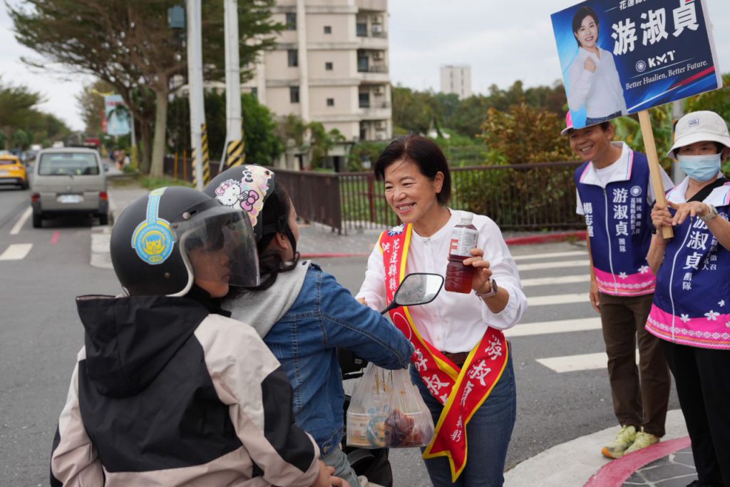 游淑貞花蓮市掃街感受鄉親熱情    從仁里橋走進市區生活圈插图2