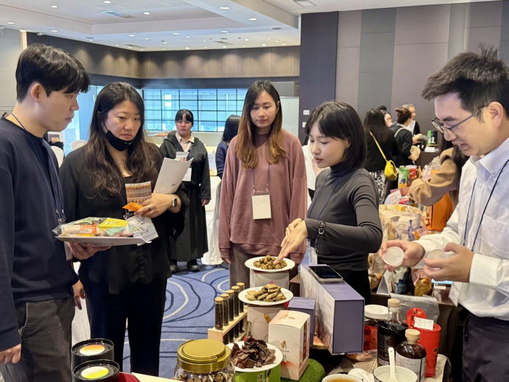 陳瑩促成台東鳳梨釋迦賣到韓國    冷凍鮮果棒簽約將出貨5萬支插图5