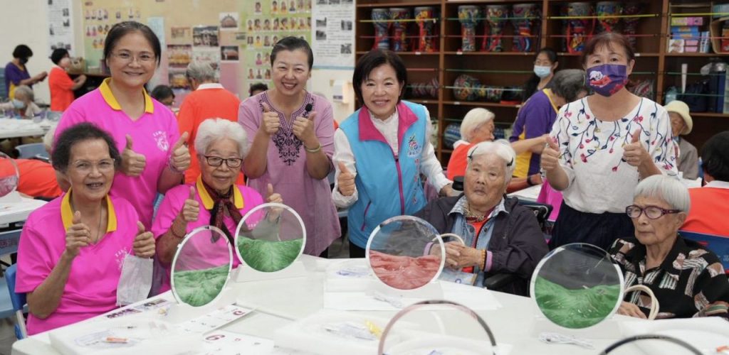把長輩當家人疼惜　游淑貞重陽前夕福氣站送暖插图