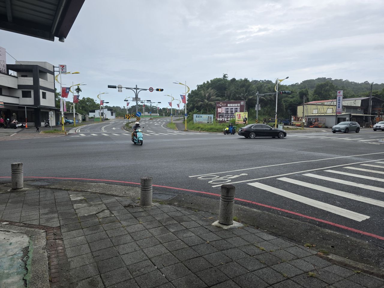 新興路、十六股大道及尚志路交通動線優化　將試辦紅綠燈三時相缩略图